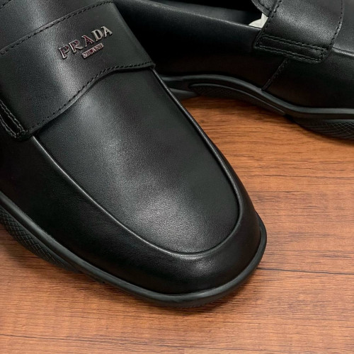 Кроссовки Prada телячья кожа