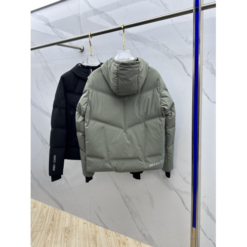 Пуховик Moncler 