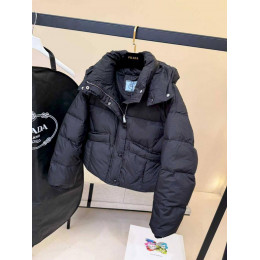 Женская куртка Prada гусиный пух