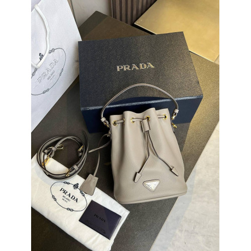 Сумка Prada 