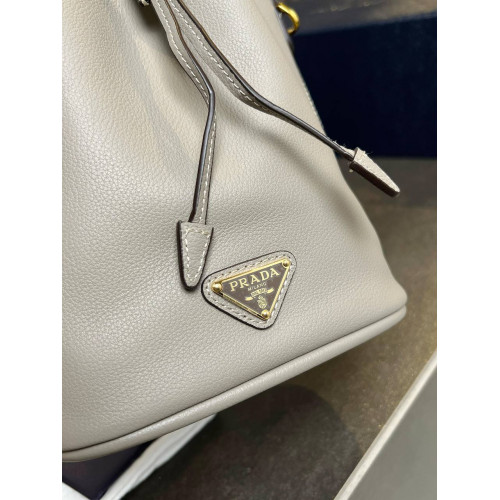 Сумка Prada 