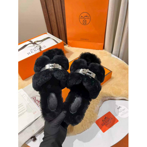 Меховые тапочки Hermès