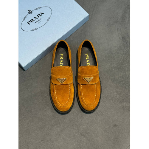 Замшевые лоферы Prada 