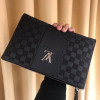 Клатч Louis Vuitton 