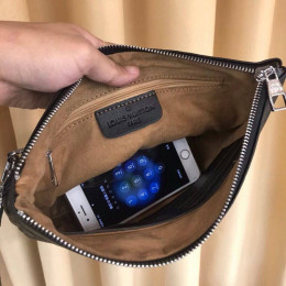 Клатч Louis Vuitton 