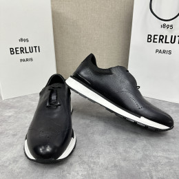 Мужские кроссовки из козьей кожи Berluti
