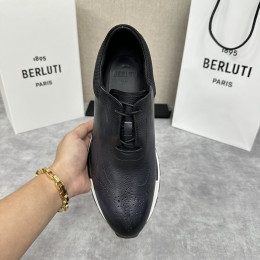 Мужские кроссовки из козьей кожи Berluti
