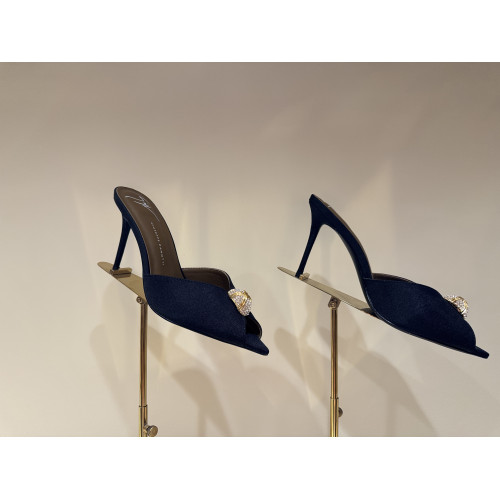 Мюли Giuseppe Zanotti
