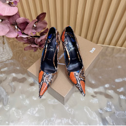Женские туфли Christian Louboutin