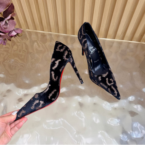 Женские туфли Christian Louboutin