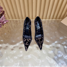 Женские туфли Christian Louboutin
