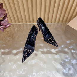 Женские туфли Christian Louboutin