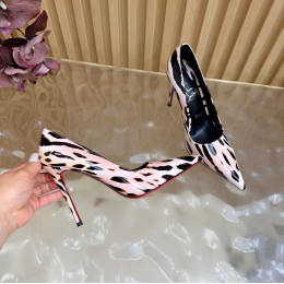 Женские туфли Christian Louboutin