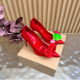 Женские туфли Christian Louboutin