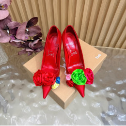 Женские туфли Christian Louboutin