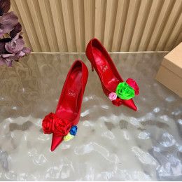 Женские туфли Christian Louboutin