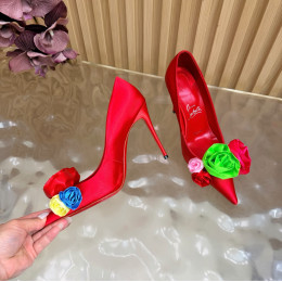 Женские туфли Christian Louboutin
