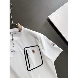 Мужской костюм Moncler 