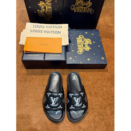 Шлепанцы Louis Vuitton