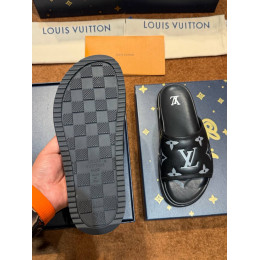 Шлепанцы Louis Vuitton