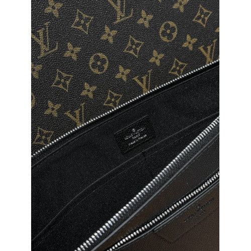 Louis Vuitton клатч 