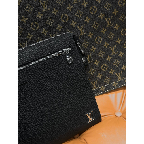 Louis Vuitton клатч 