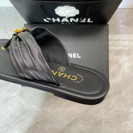 Шлепанцы Chanel