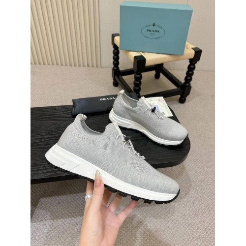Кроссовки Prada