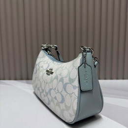 Сумка Coach голубого цвета