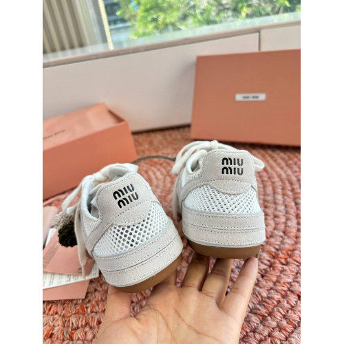 Кроссовки Miu Miu белого цвета