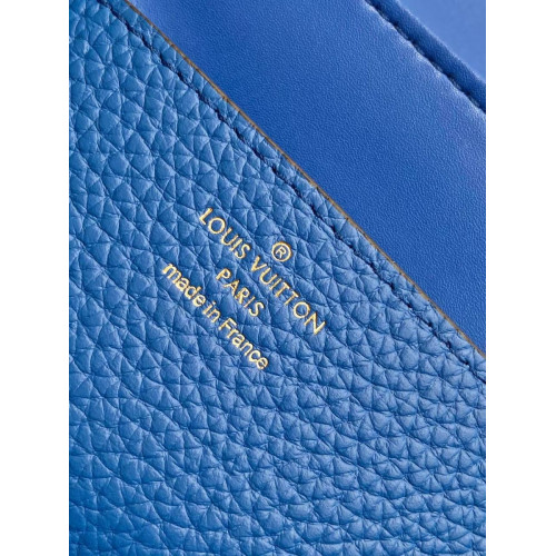 Сумка Louis Vuitton синего цвета