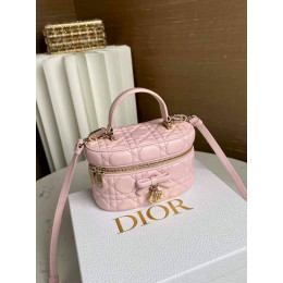 Сумка Dior розового цвета