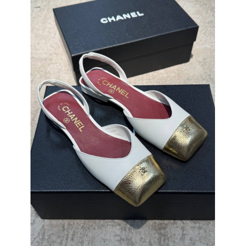 Балетки Chanel белого цвета