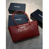 Сумка Chanel красного цвета
