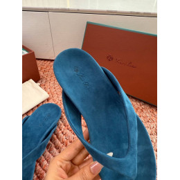 Шлепанцы Loro Piana голубого цвета