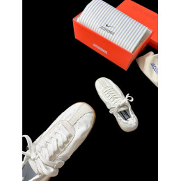 Кроссовки Jacquemus бежевого цвета