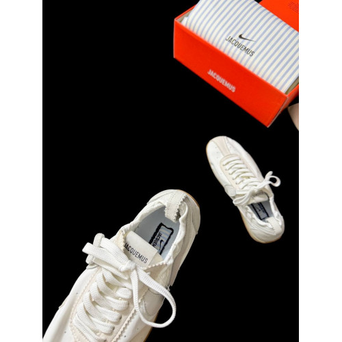 Кроссовки Jacquemus бежевого цвета