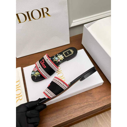 Шлепанцы Dior черного цвета