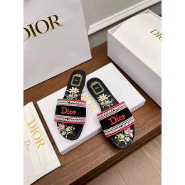 Шлепанцы Dior черного цвета