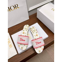 Шлепанцы Dior розового цвета