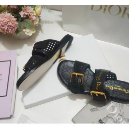 Шлепанцы Chanel черного цвета