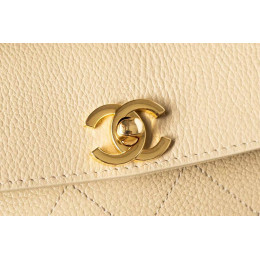 Сумка Chanel бежевого цвета