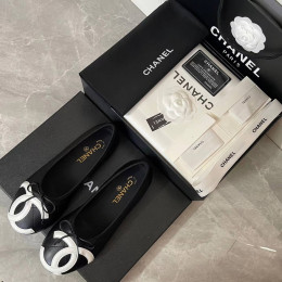 Балетки Chanel черного цвета