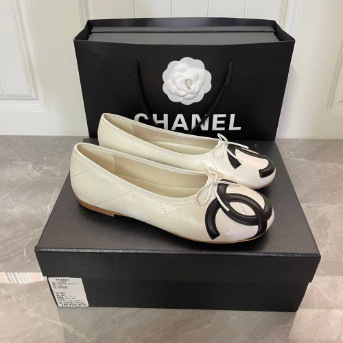 Балетки Chanel бежевого цвета