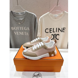 Кроссовки Hermes бежевого цвета