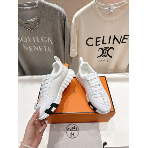 Кроссовки Hermes белого цвета