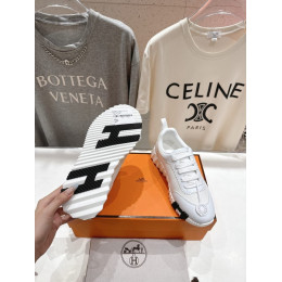 Кроссовки Hermes белого цвета