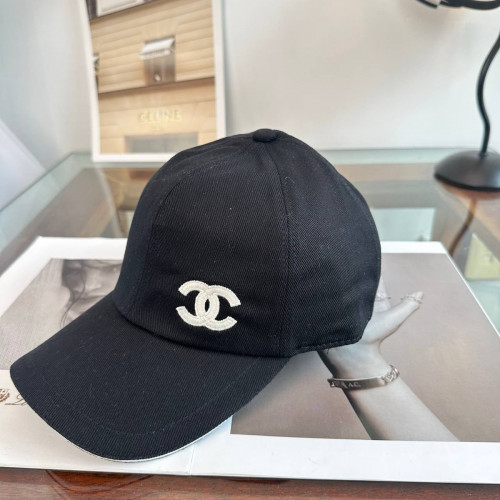 Бейсболка Chanel черного цвета