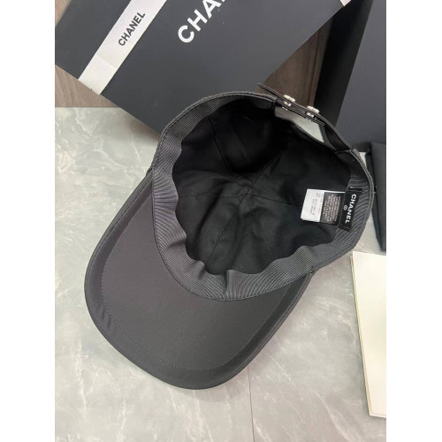 Бейсболка Chanel черного цвета