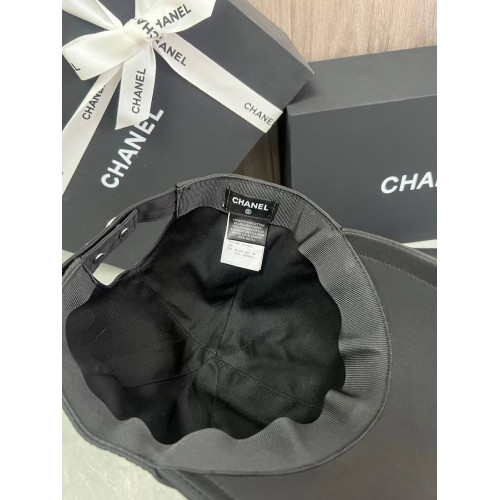 Бейсболка Chanel черного цвета